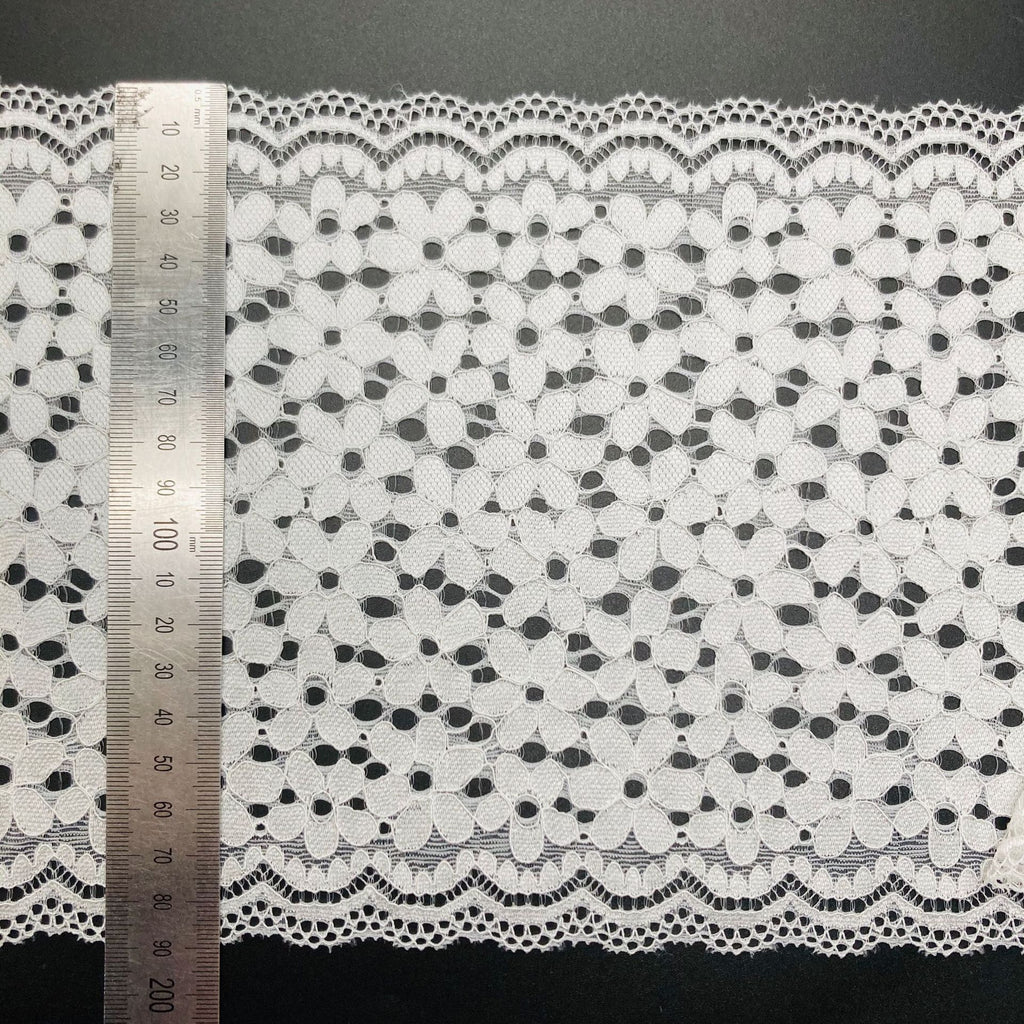 Five-Petal Floral Double-Scallop Straight-Edge Stretch Lace Trim 18 cm — fabric photo 2