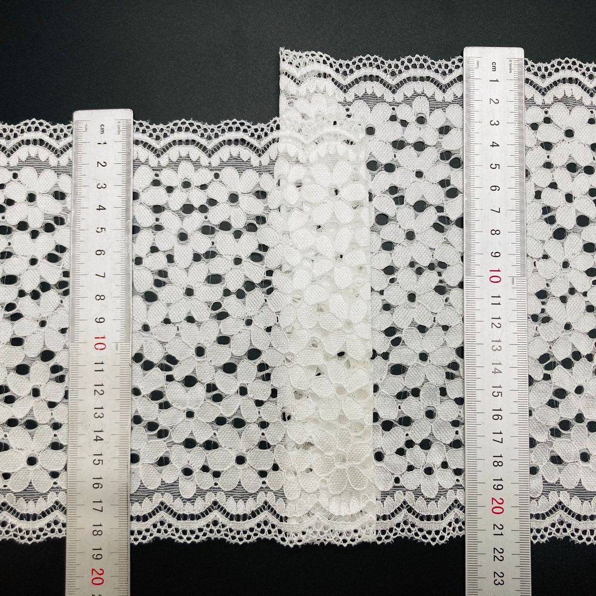 Five-Petal Floral Double-Scallop Straight-Edge Stretch Lace Trim 18 cm — fabric photo 4