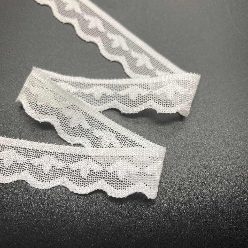Ruffled Knitted Stretch Lace Trim 1.5 cm — fabric photo 4