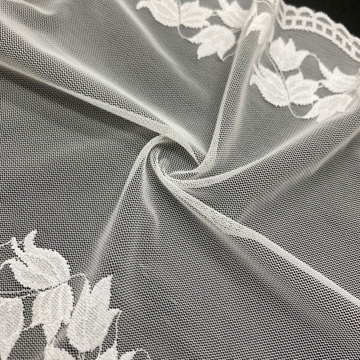 Leaf Double-Scallop Stretch Lace Trim 22 cm — fabric photo 4