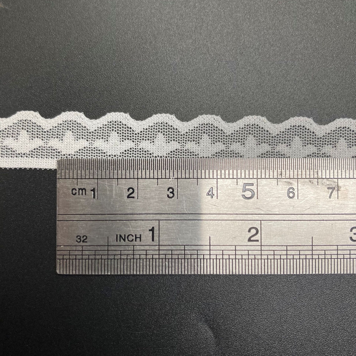 Ruffled Knitted Stretch Lace Trim 1.5 cm — fabric photo 2