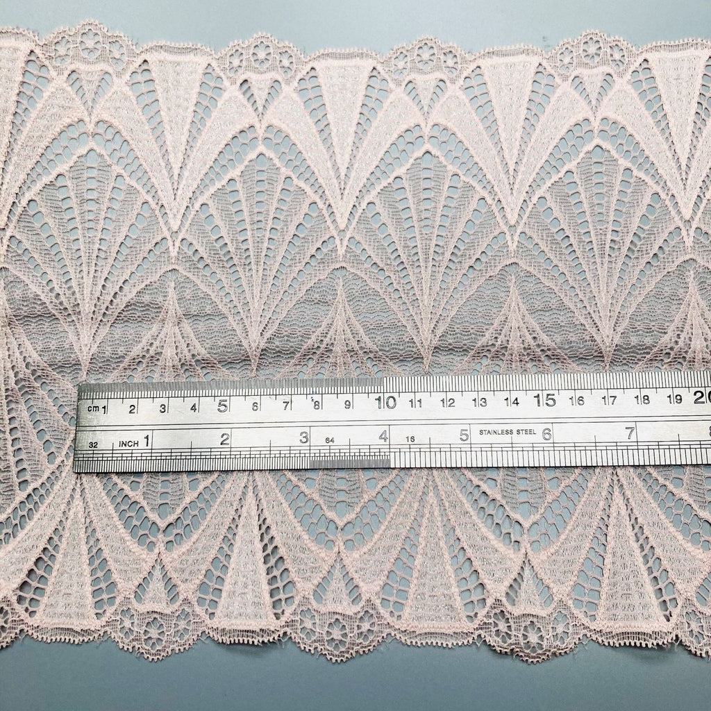 Leaf Picot-Edge Knitted Stretch Nylon-Spandex Lace Trim 21 cm — fabric photo 2