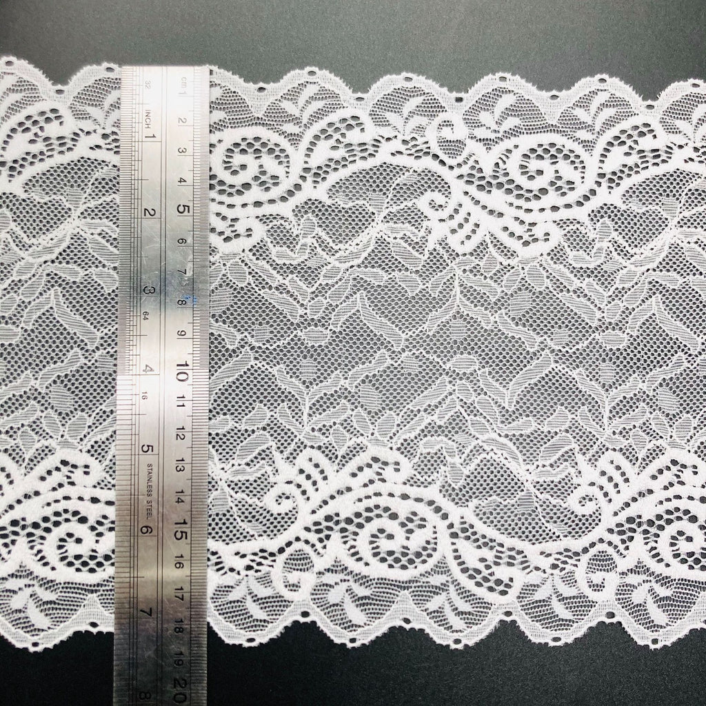 Leaf Stretch Nylon-Spandex Lace Trim — fabric photo 2