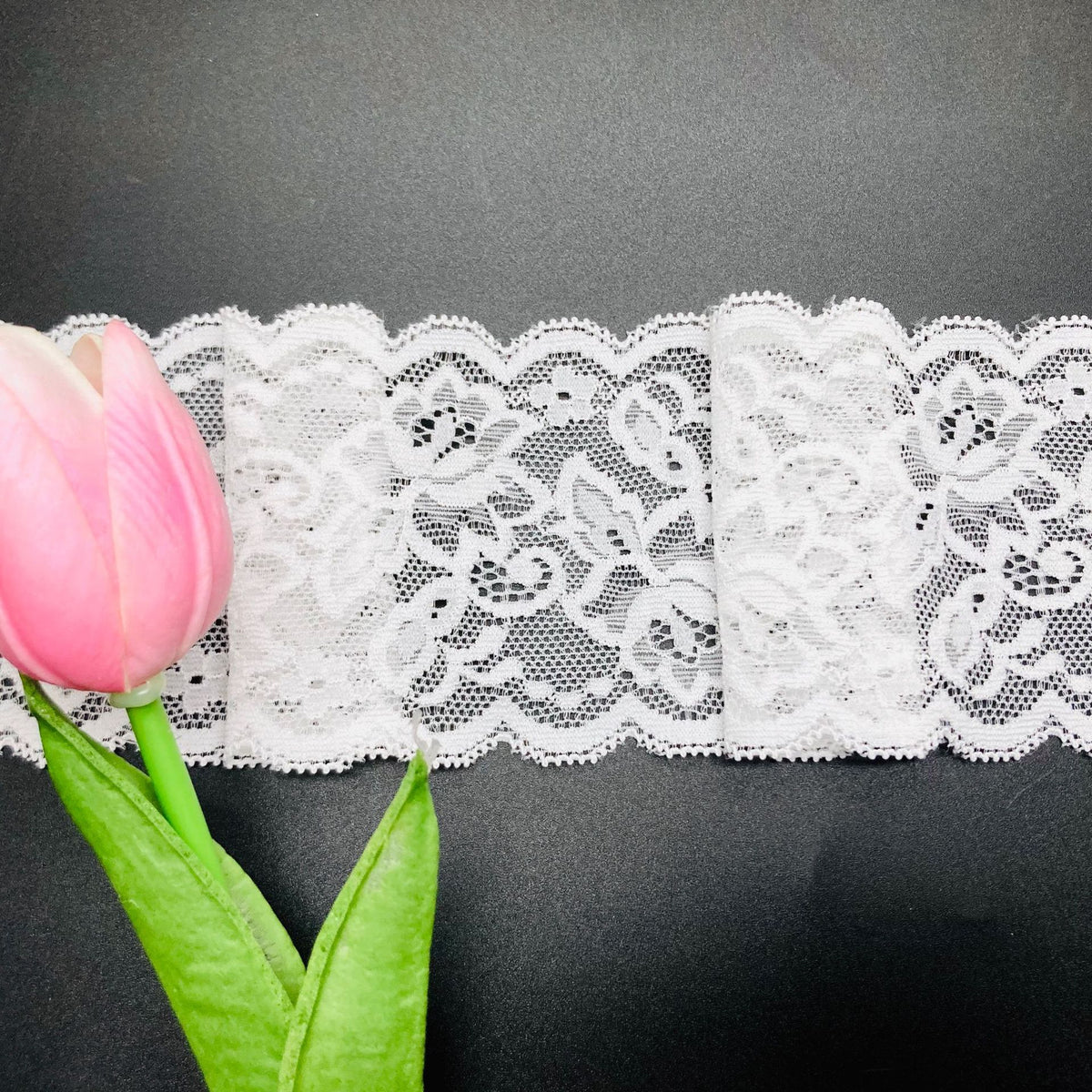 Ruffled Stretch Lace Trim — fabric photo 3