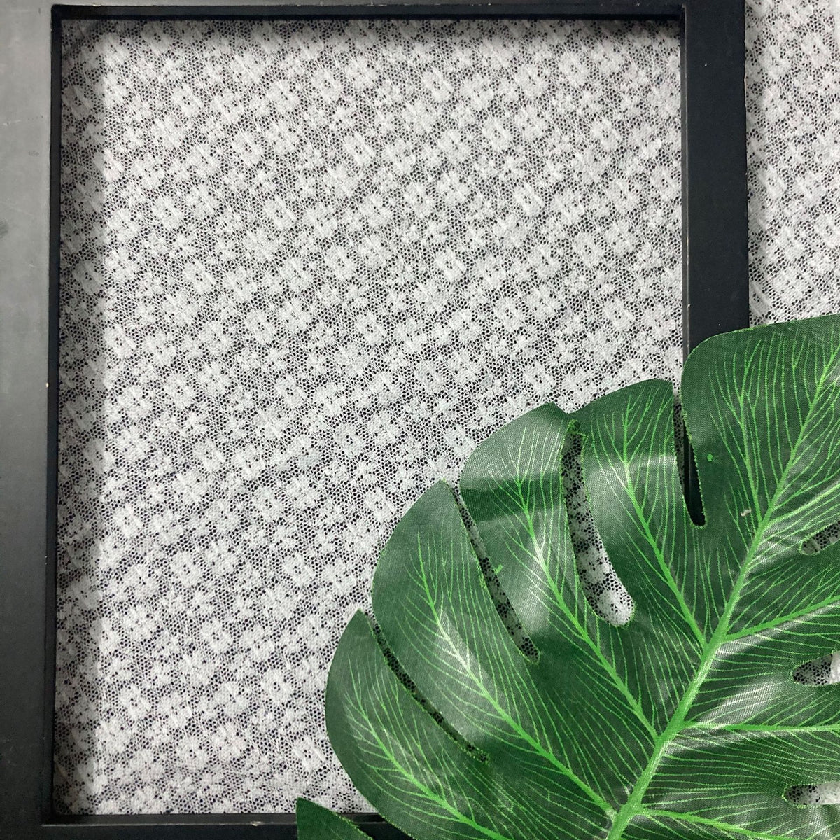 Ditsy Floral Ruffled Stretch Lace Fabric 150 cm — fabric photo 2