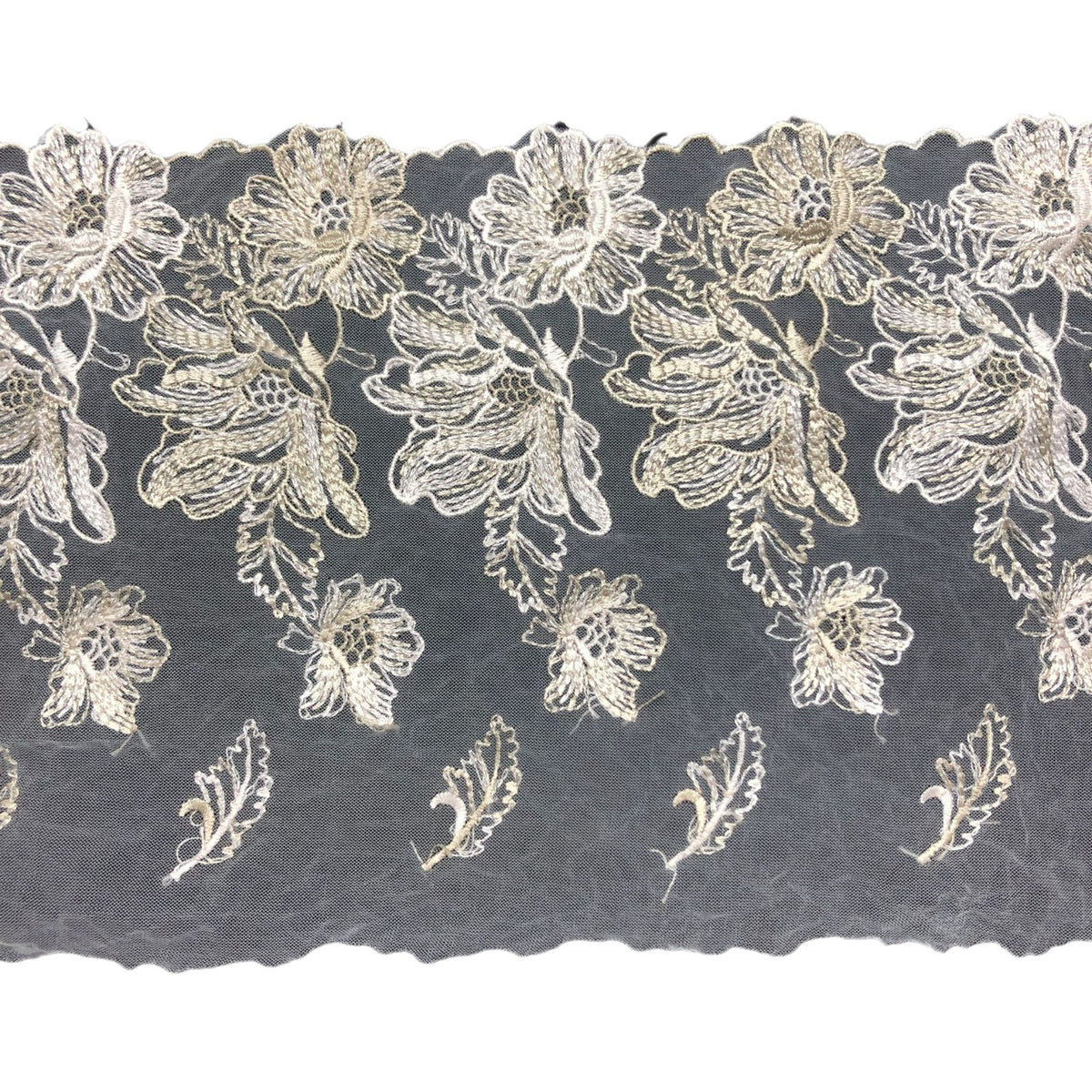Water-Soluble Embroidered Lace Trim 14 cm — fabric photo 5