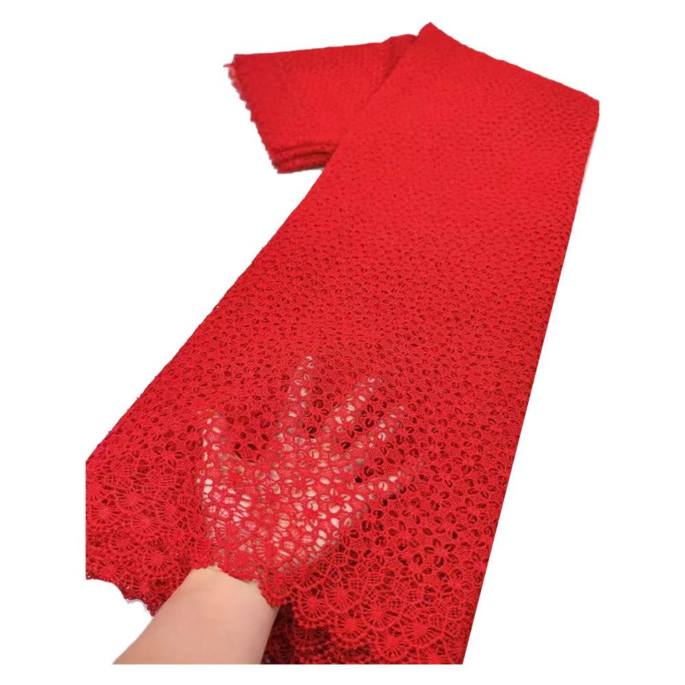 Ditsy Floral Cutwork Water-Soluble Guipure Lace Fabric — fabric photo 4