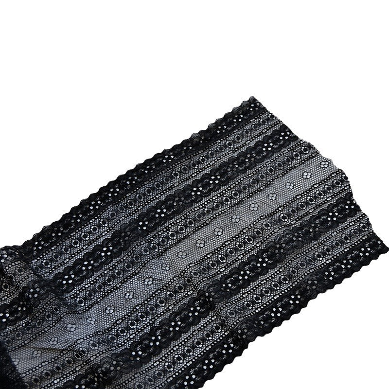 Small Floral Double-Scallop Textured Stretch Nylon Lace Trim 18 cm — fabric photo 4