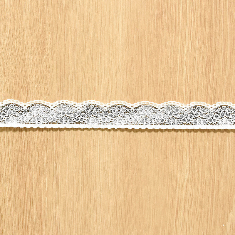 Single-Scallop Narrow Lace Trim 2.5 cm — fabric photo 3