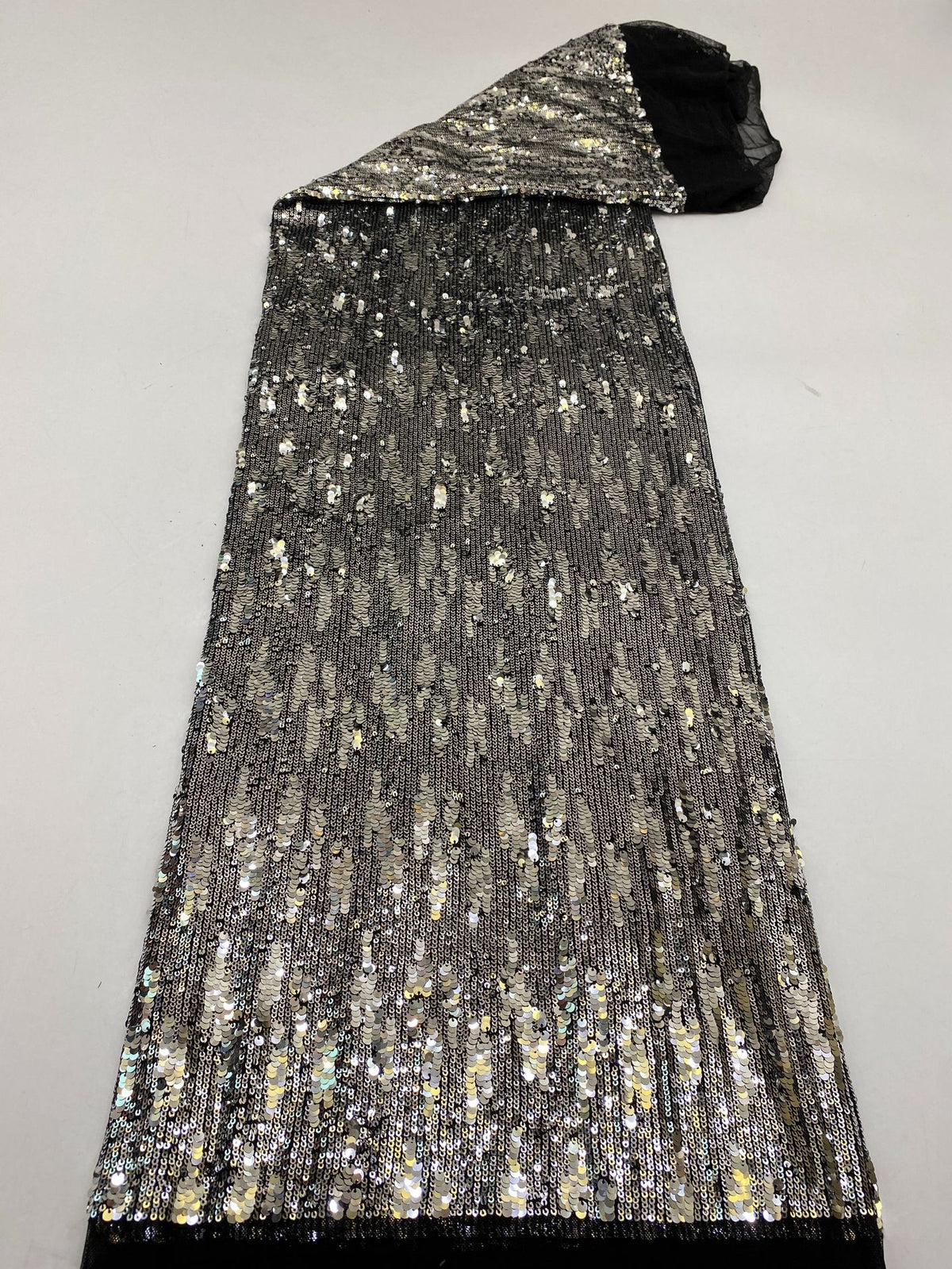 Stretch 3/5 mm Sequin Embroidered Stretch Mesh Fabric – Design 70943 — fabric photo 6