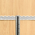 Single-Scallop Narrow Lace Trim 2.5 cm — fabric photo 5