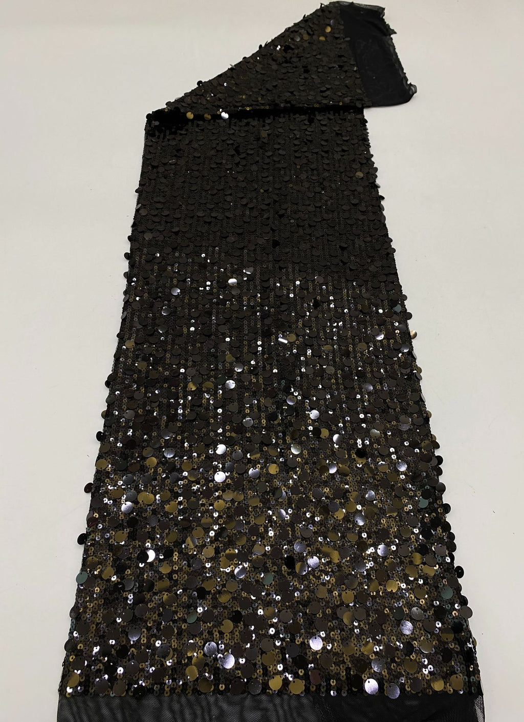 Stretch 5/12 mm Sequin Embroidered Stretch Mesh Fabric — fabric photo 3