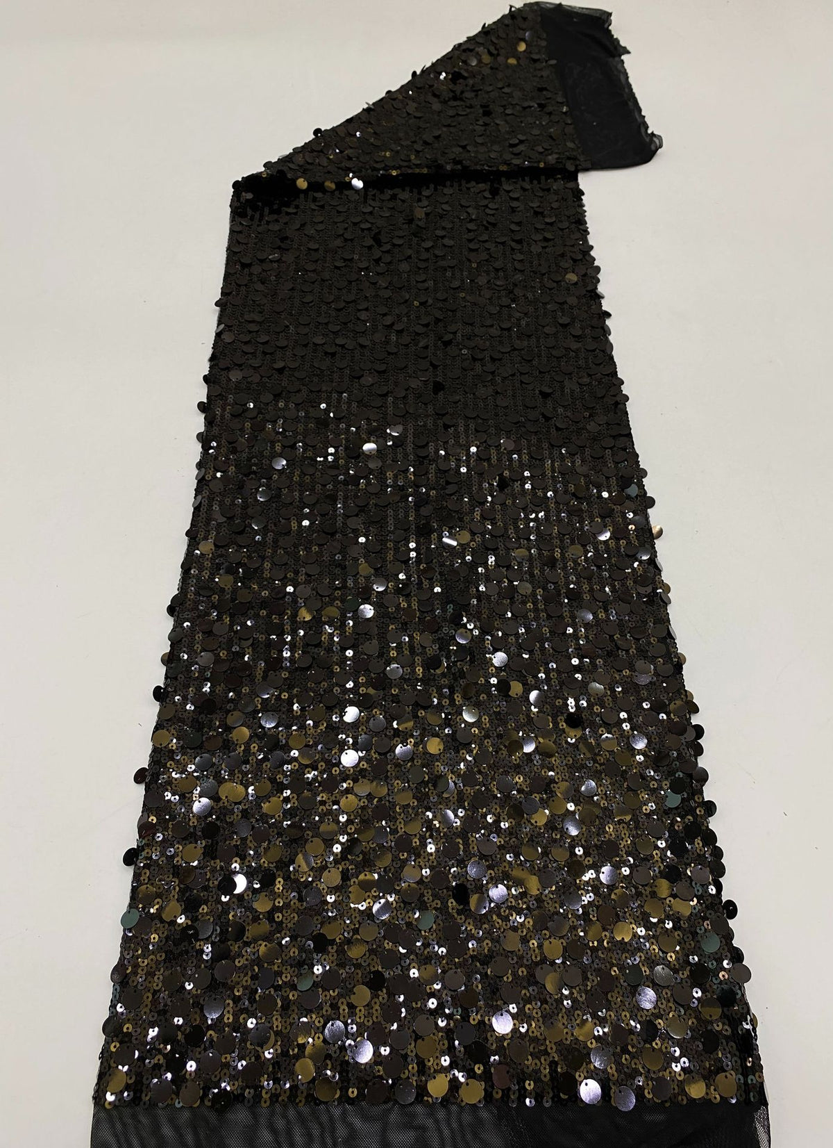 Stretch 5/12 mm Sequin Embroidered Stretch Mesh Fabric — fabric photo 3