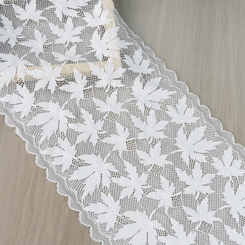 Maple Leaf Wide Lace Trim 24 cm — fabric photo 2
