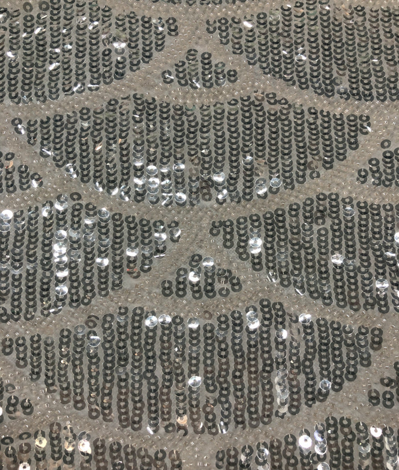 Fan-Motif White Bead and 5 mm Crystal Sequin Fabric — fabric photo 4