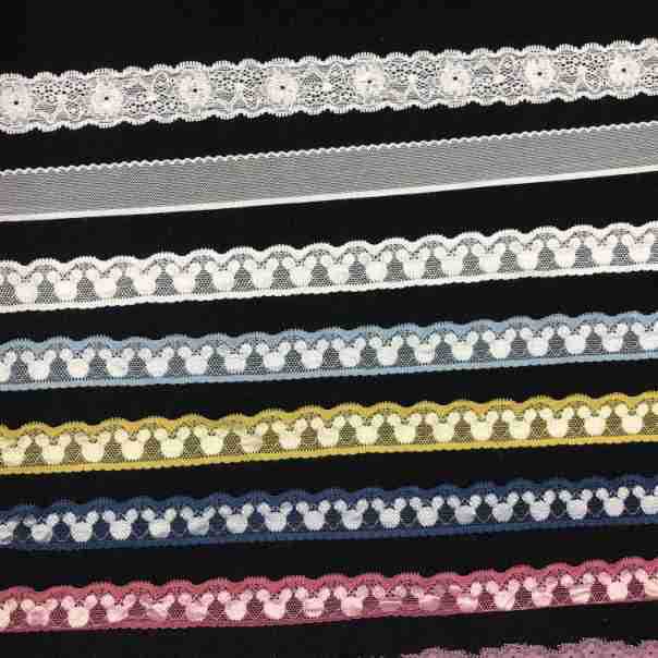 Small Floral Lace Trim — fabric photo 4