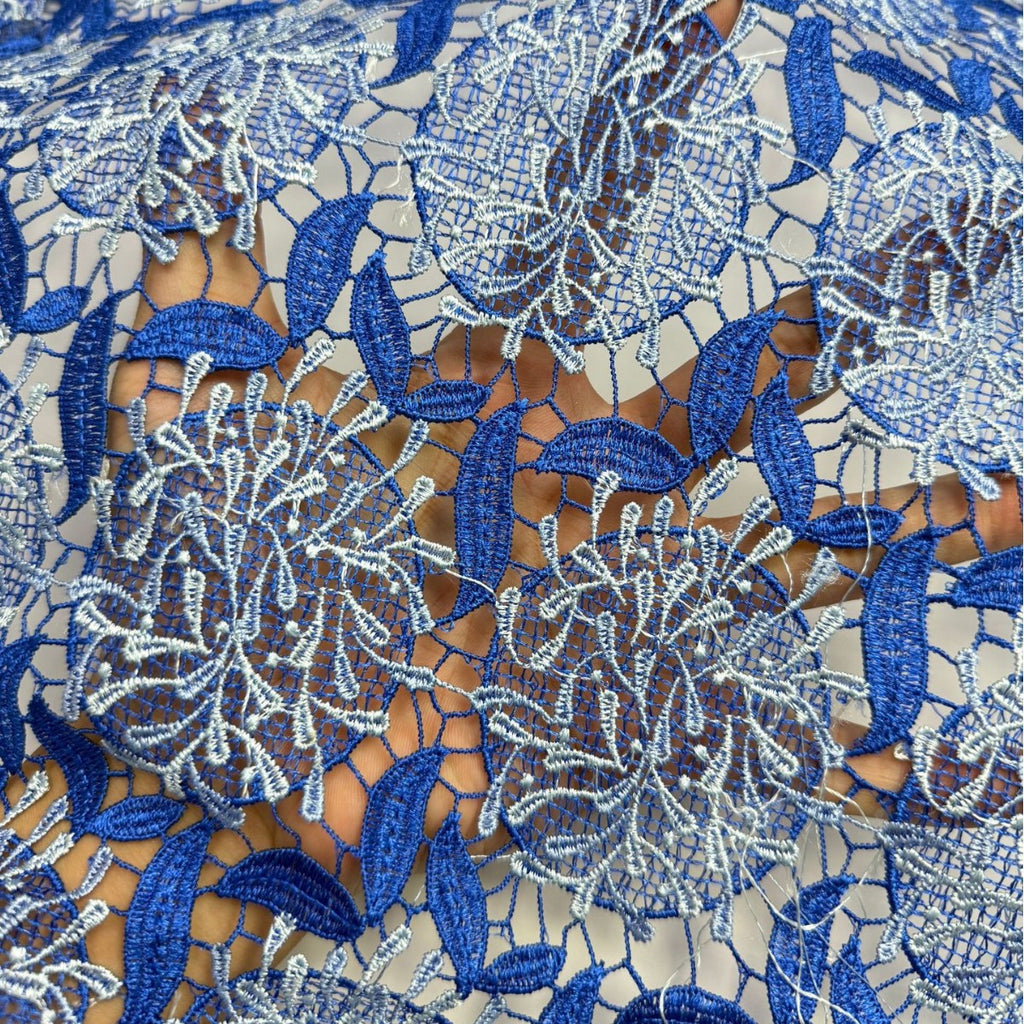 Cutwork Lace Fabric — fabric photo 2