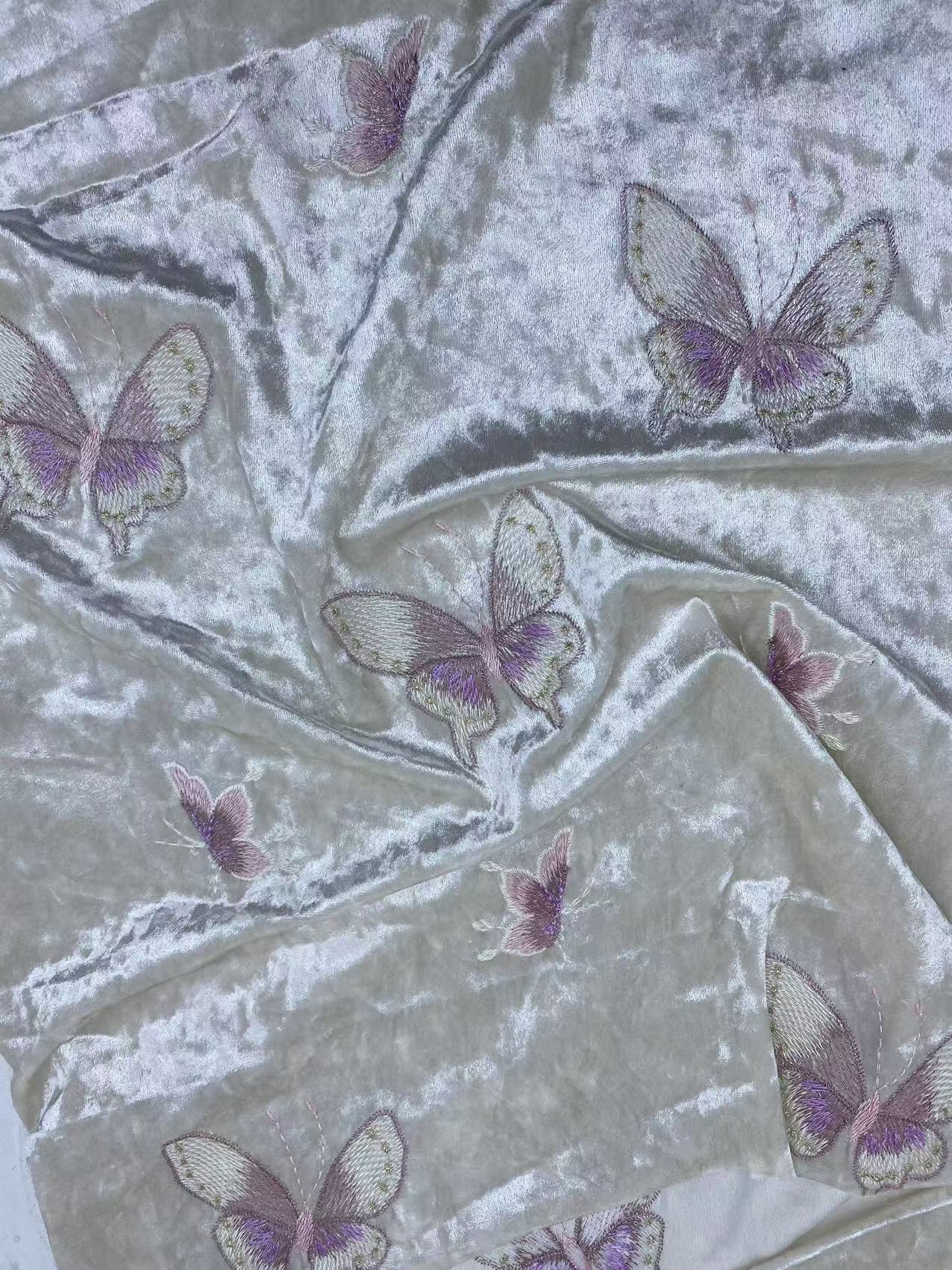 تطريز ثلاثي الأبعاد مبطن على شكل فراشة ملونة - أنيق للفساتين والعباءات