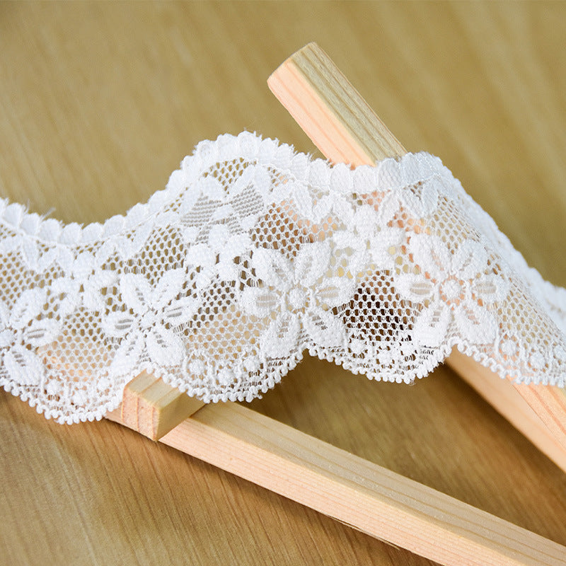 Small Floral Stretch Lace Trim 5 cm — fabric photo 3