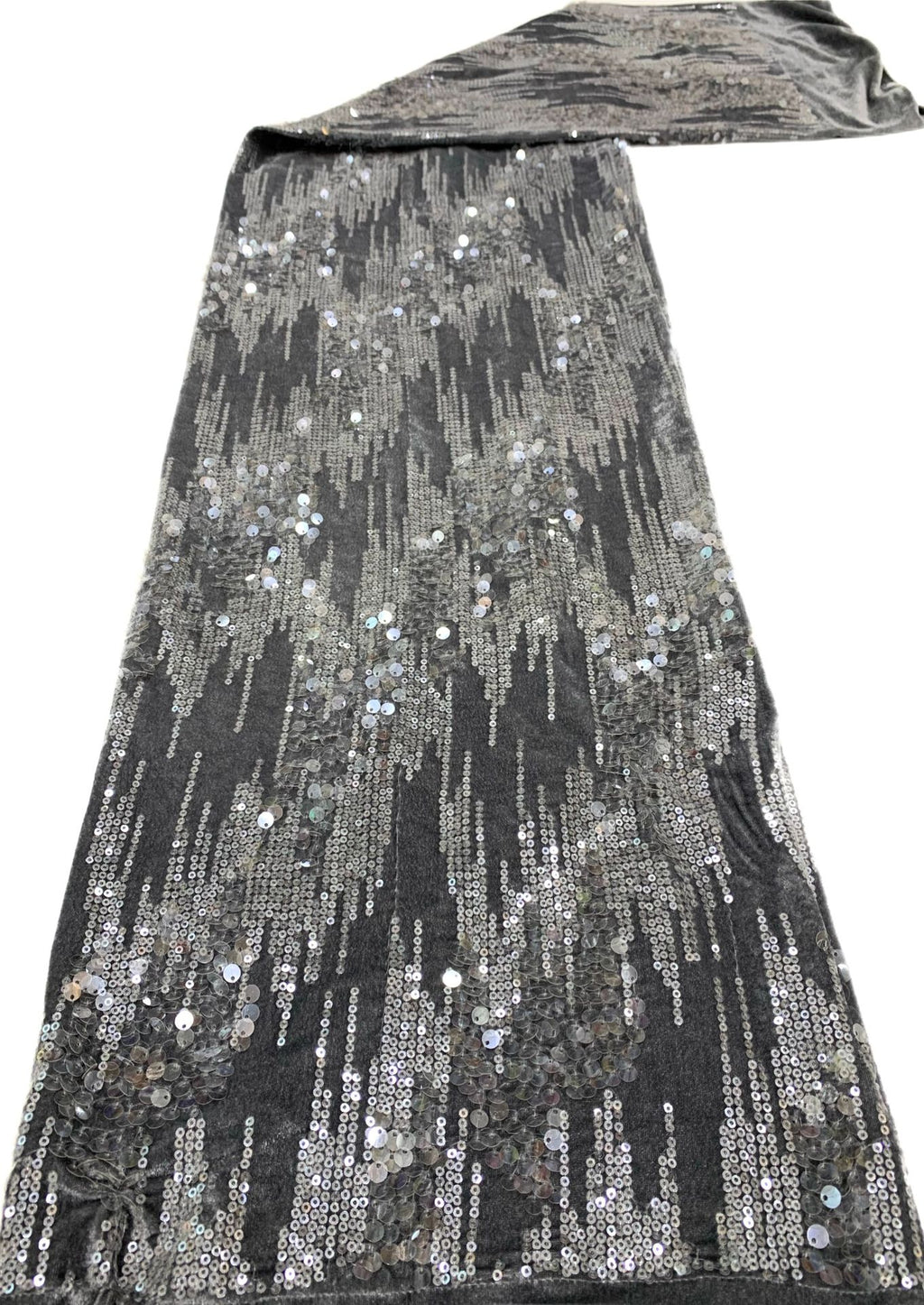 Velvet Base 3/7mm Sequin Fabric — fabric photo 3