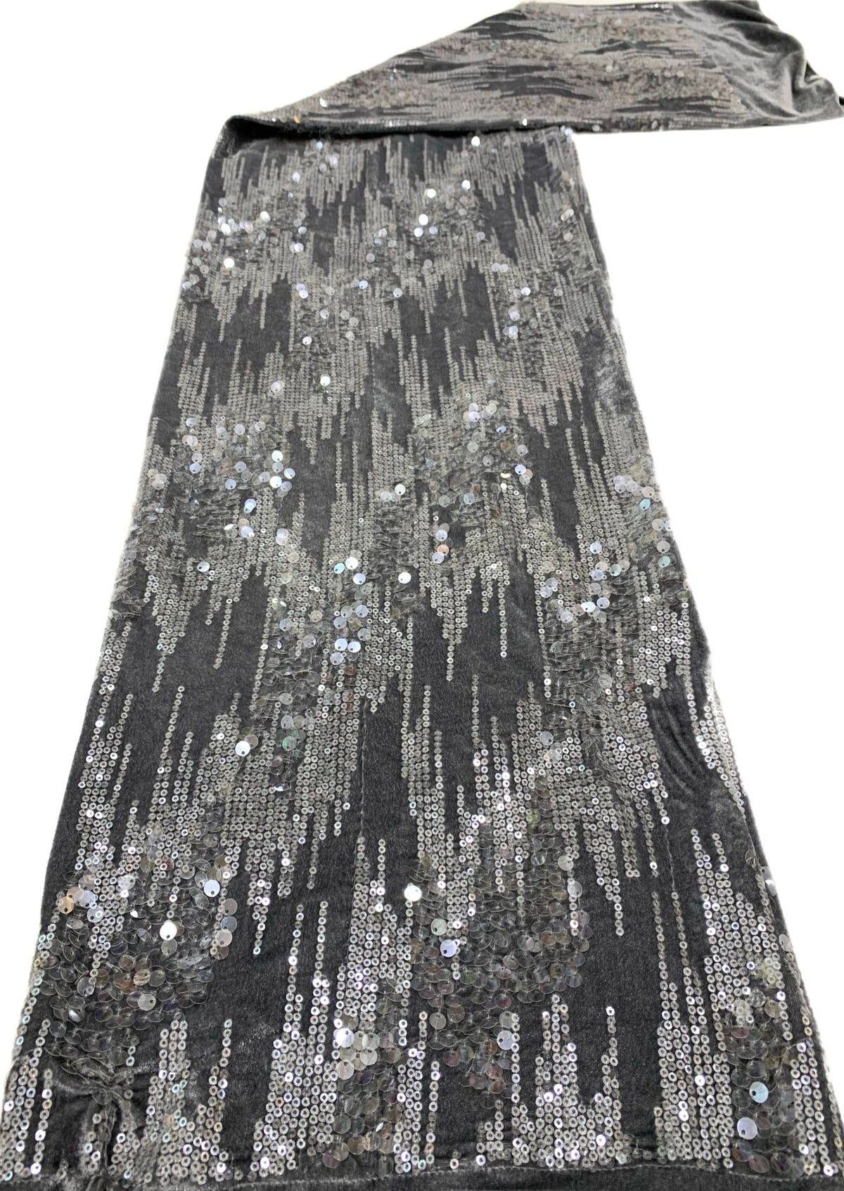 Velvet Base 3/7mm Sequin Fabric — fabric photo 3