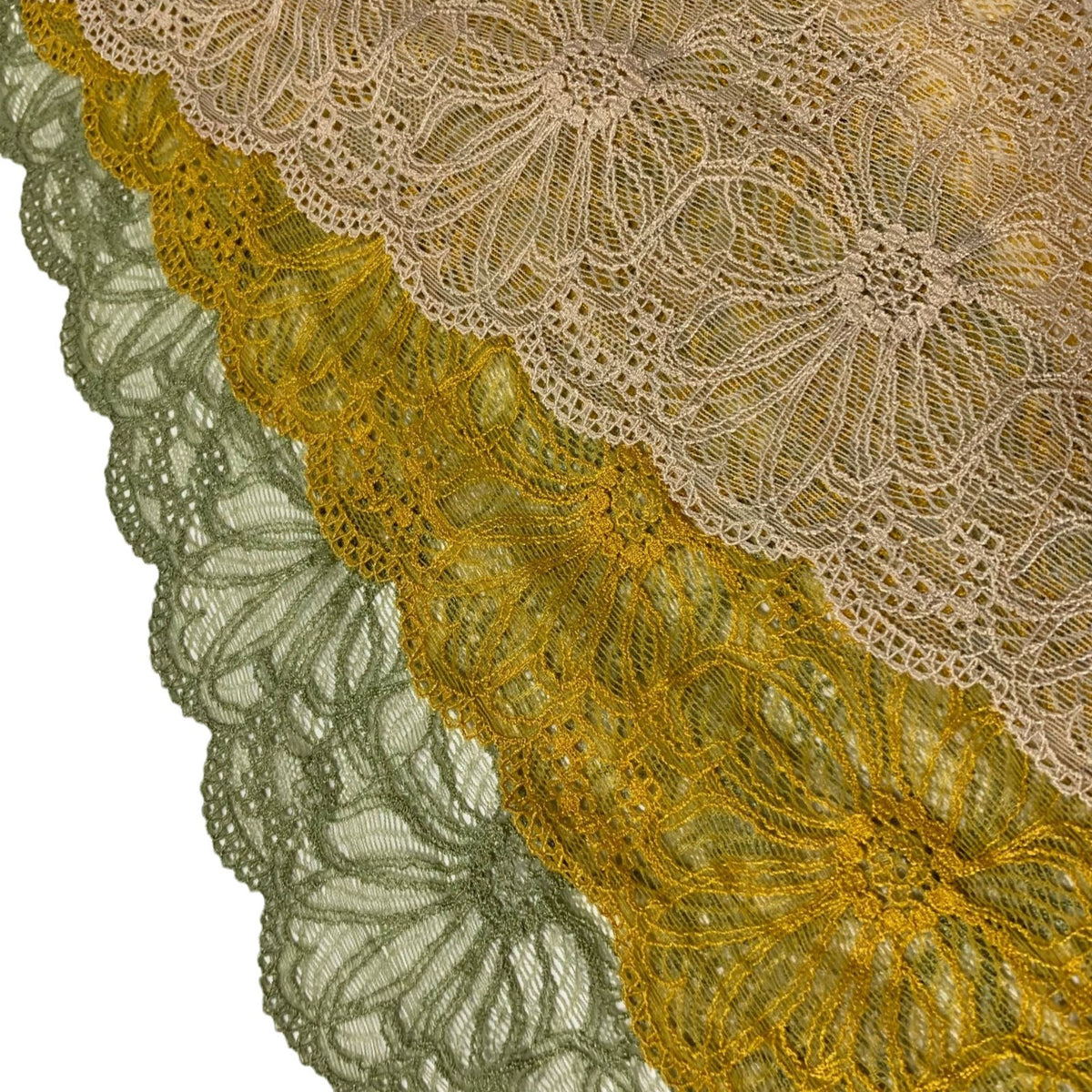 Large Floral Stretch Lace Trim 20 cm — fabric photo 4