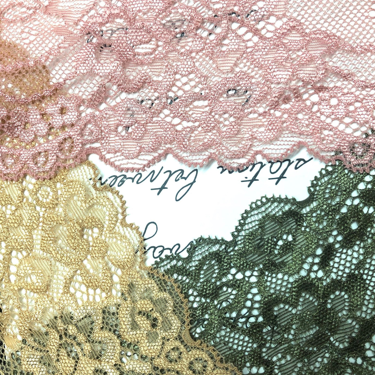 Ditsy Floral Double-Scallop Wide Lace Trim 18 cm - Style 17279 — fabric photo 4