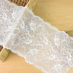 Large Floral Double-Scallop Straight-Edge Stretch Nylon Lace Trim 22 cm — fabric photo 3