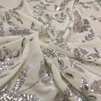 Brocado bordado de terciopelo: un lujo para vestidos de noche y prendas de diseño.