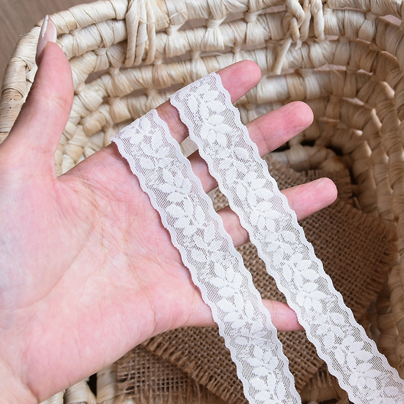 Leaf Double-Scallop Straight-Edge Stretch Lace Trim 2.2 cm — fabric photo 5