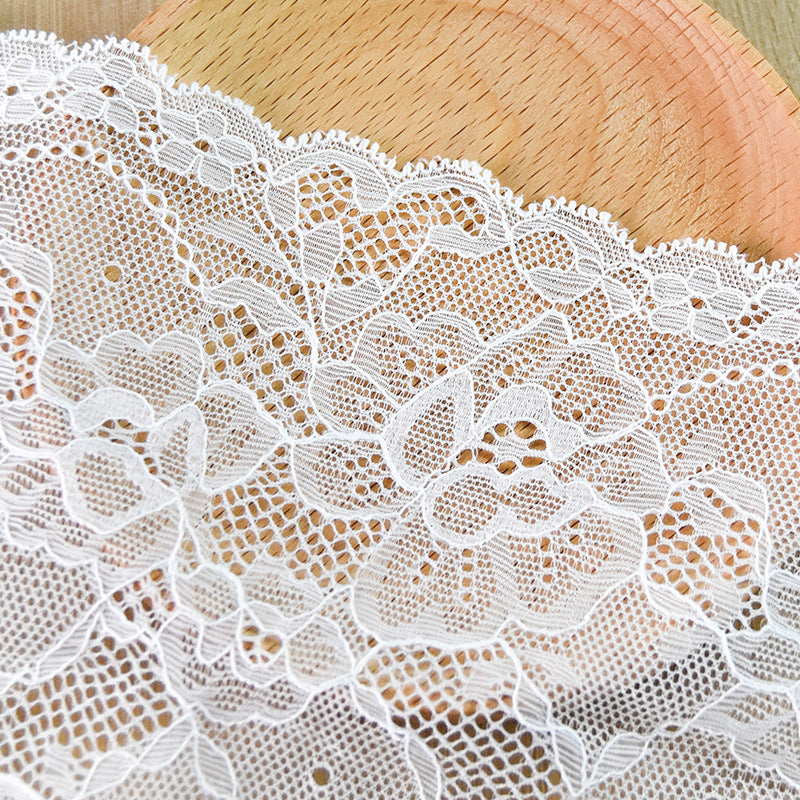 Picot-Edge Stretch Nylon Lace Trim 18 cm — fabric photo 2