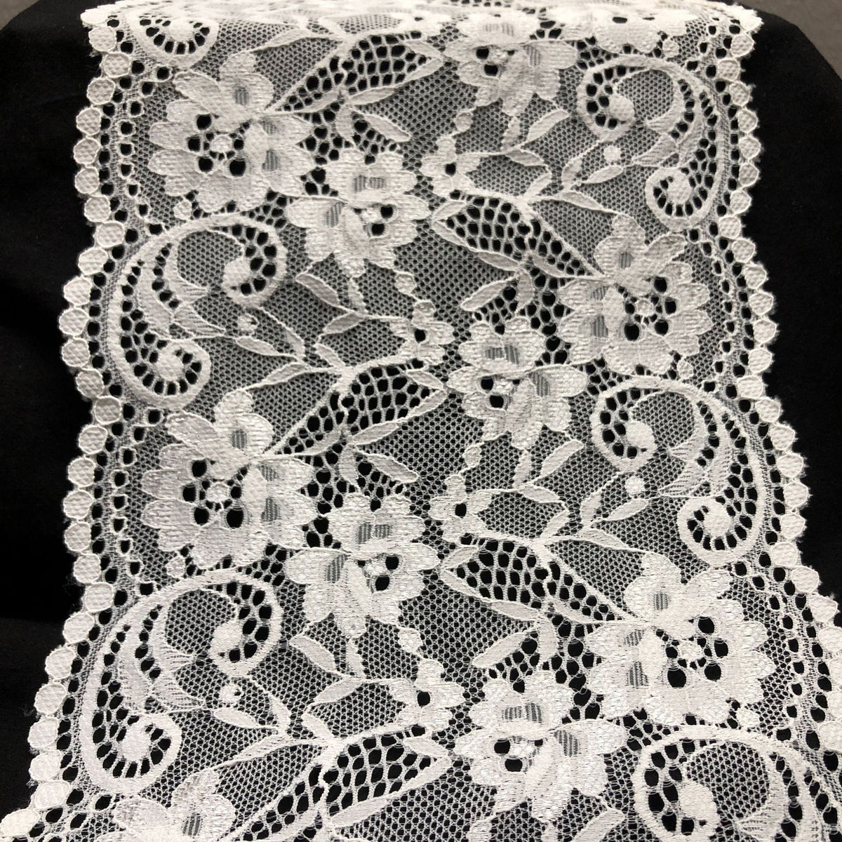 Floral Corded Wide Lace Trim 18 cm — fabric photo 5
