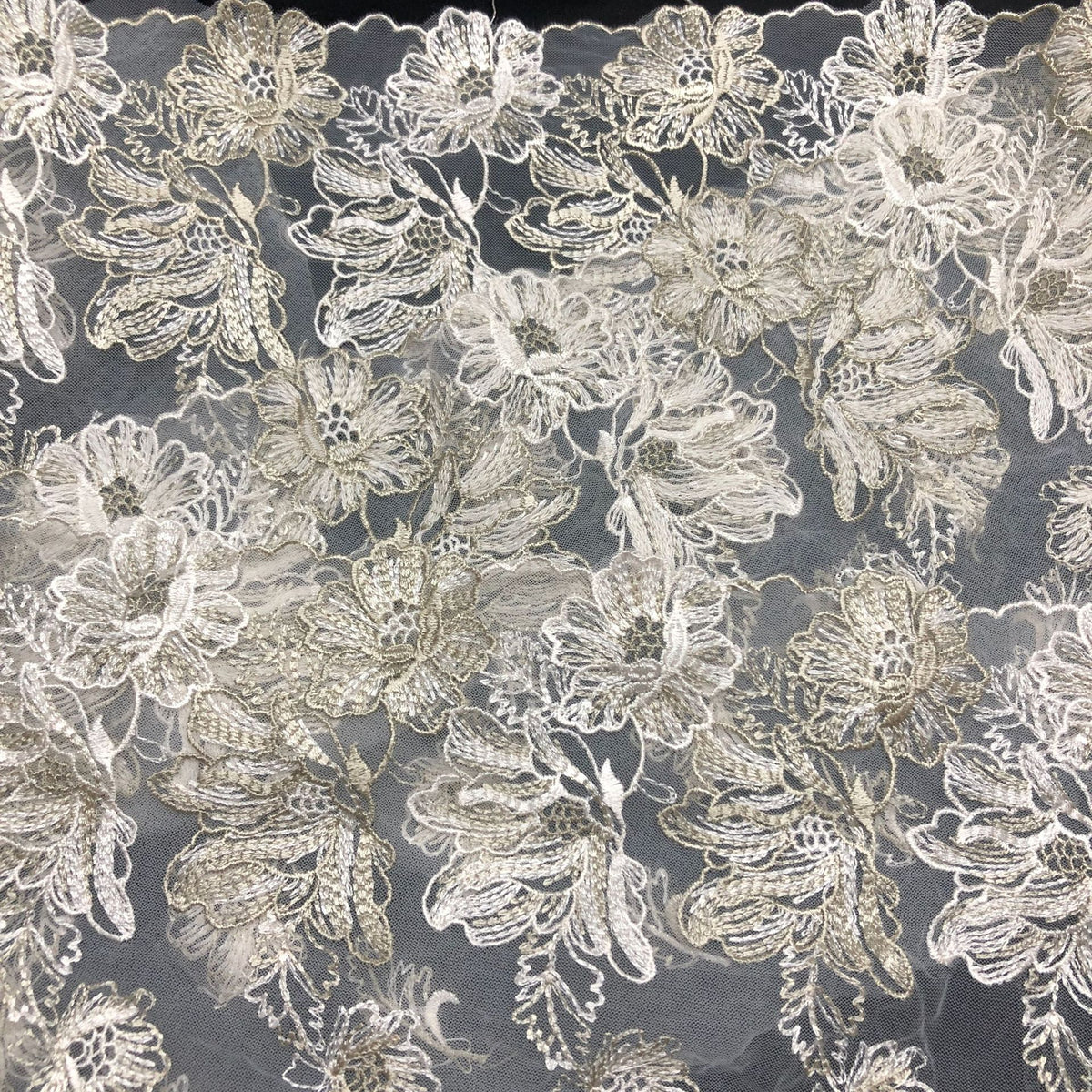 Water-Soluble Embroidered Lace Trim 14 cm — fabric photo 2
