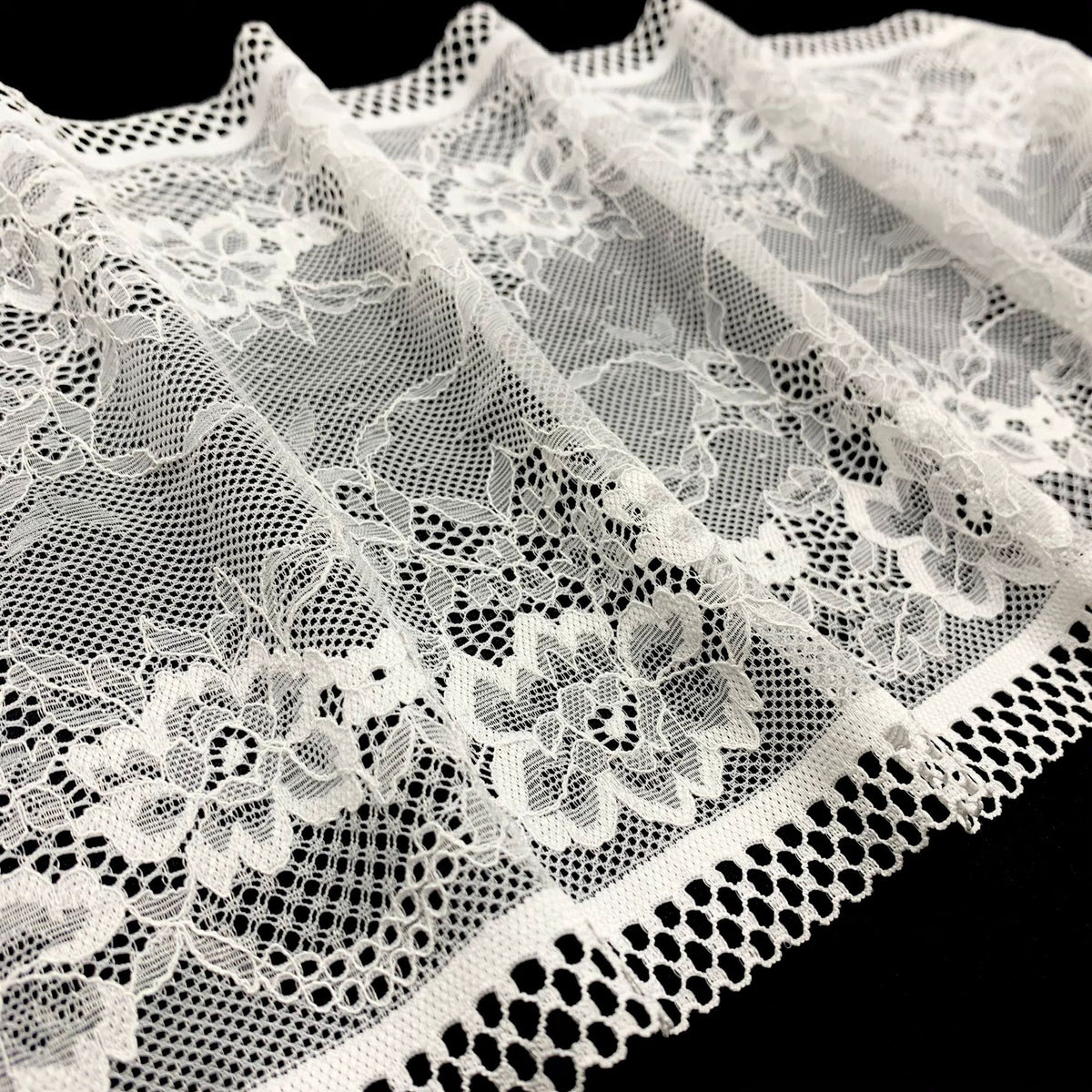 Circular Openwork Double-Edge Wide Nylon Lace Trim 22 cm — fabric photo 2