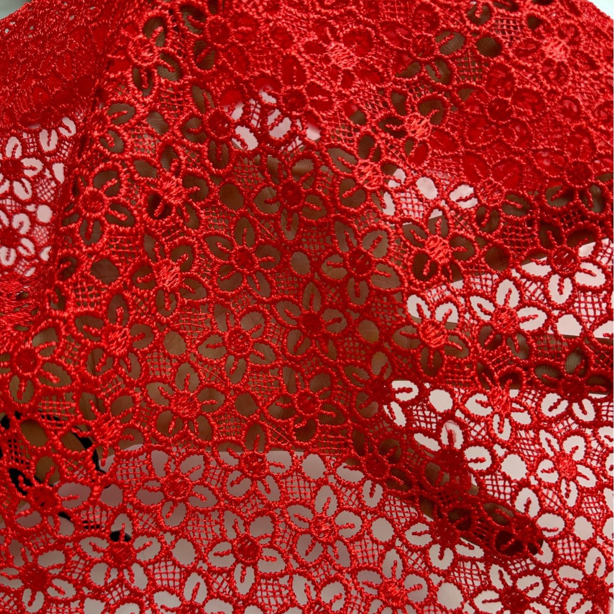 Ditsy Floral Cutwork Water-Soluble Guipure Lace Fabric — fabric photo 2