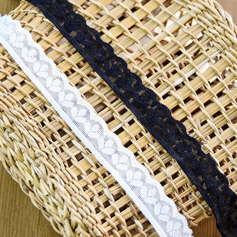 Leaf Single-Scallop Straight-Edge Lace Trim 1.5 cm — fabric photo 2
