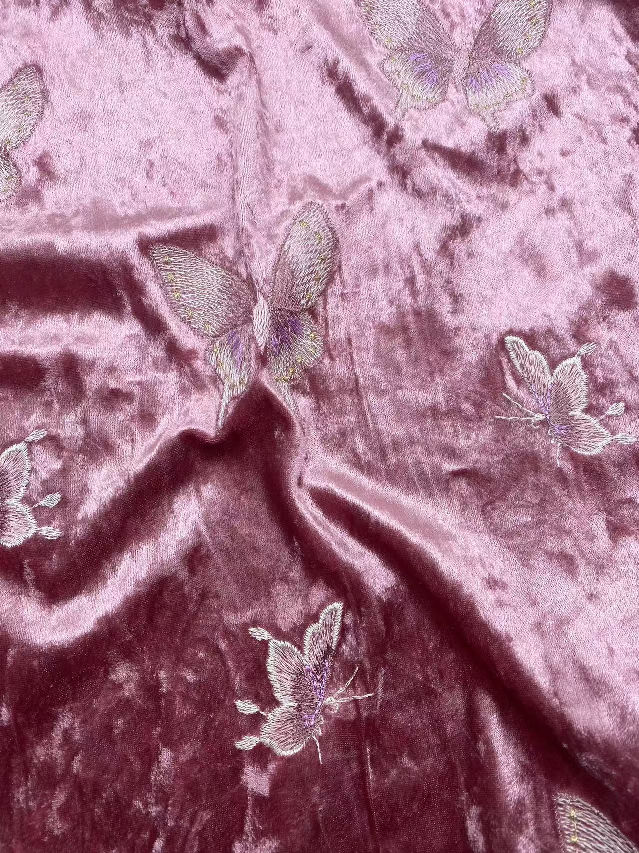 تطريز ثلاثي الأبعاد مبطن على شكل فراشة ملونة - أنيق للفساتين والعباءات