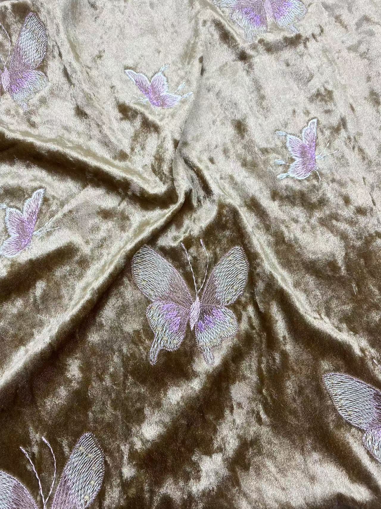 تطريز ثلاثي الأبعاد مبطن على شكل فراشة ملونة - أنيق للفساتين والعباءات