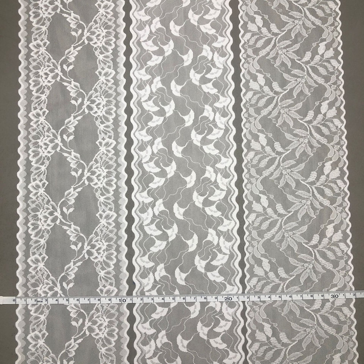 Double-Scallop Stretch Nylon Lace Trim 10 cm — fabric photo 2