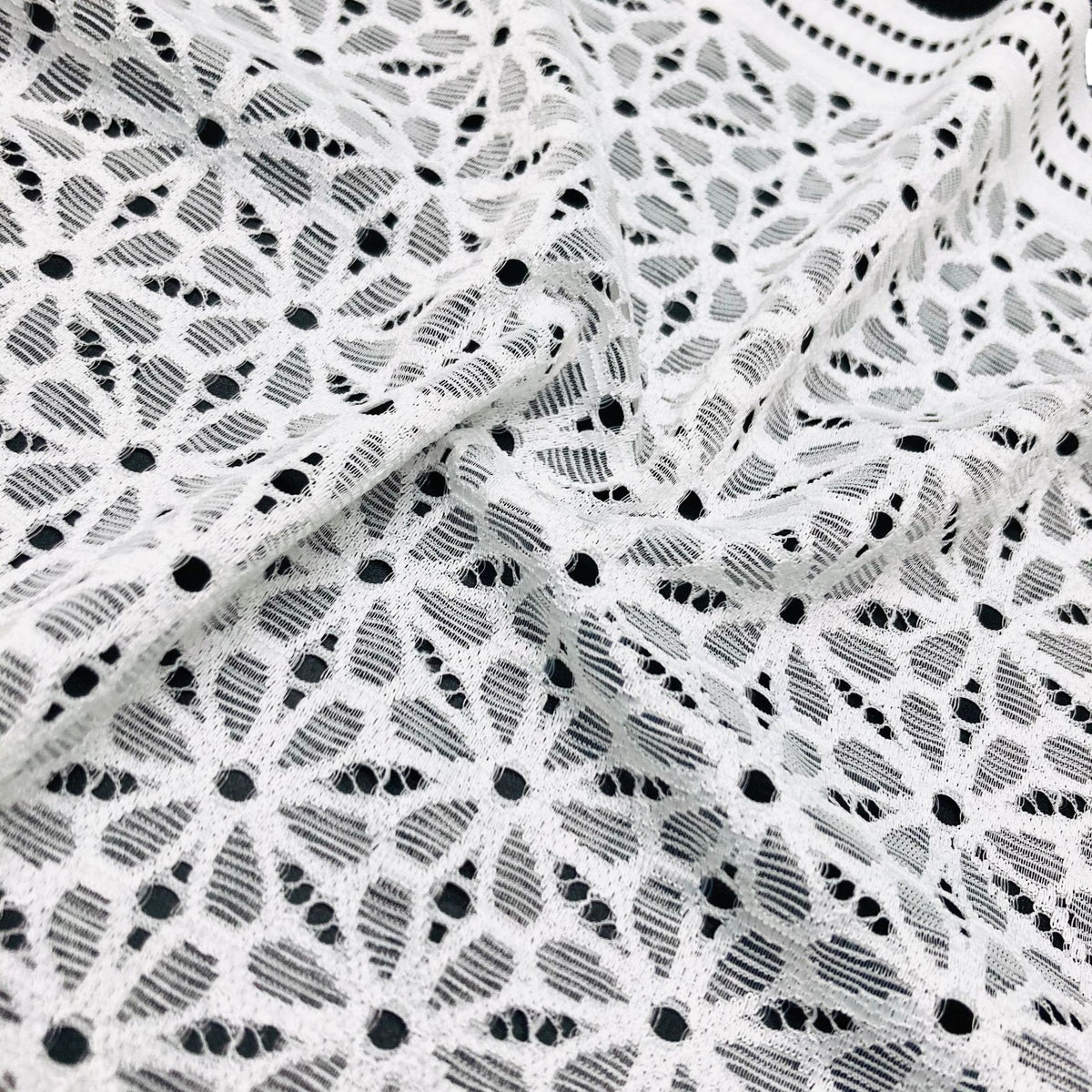 Circular Openwork Straight-Edge Stretch Lace Trim 25 cm — fabric photo 4