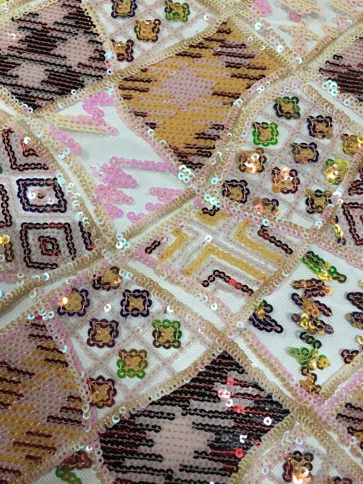 Grid Pattern Iridescent 2/3/4 mm Sequin Embroidery — fabric photo 3