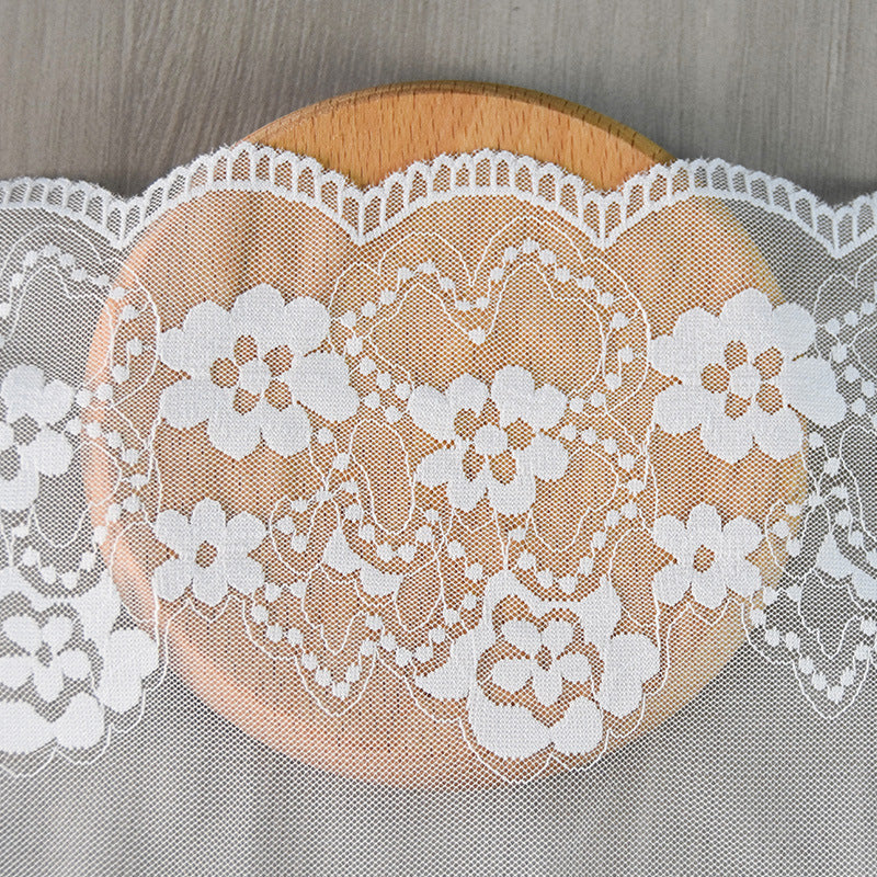 Wide Lace Trim 24 cm — fabric photo 2