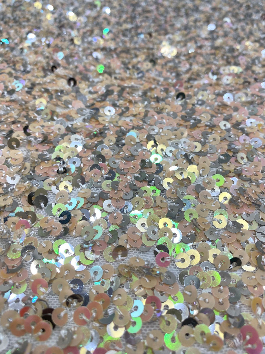 Gradient Two-Tone Sequin Foam Embroidered Stretch Mesh — fabric photo 2
