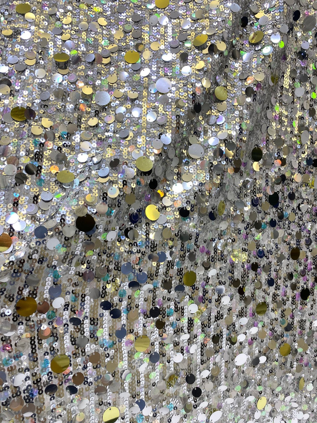 Elastic Mesh with Mixed-Size Sequins — fabric photo 3