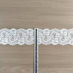 Five-Petal Floral Double-Scallop Picot-Edge Stretch Nylon-Spandex Lace Trim 9 cm — fabric photo 5