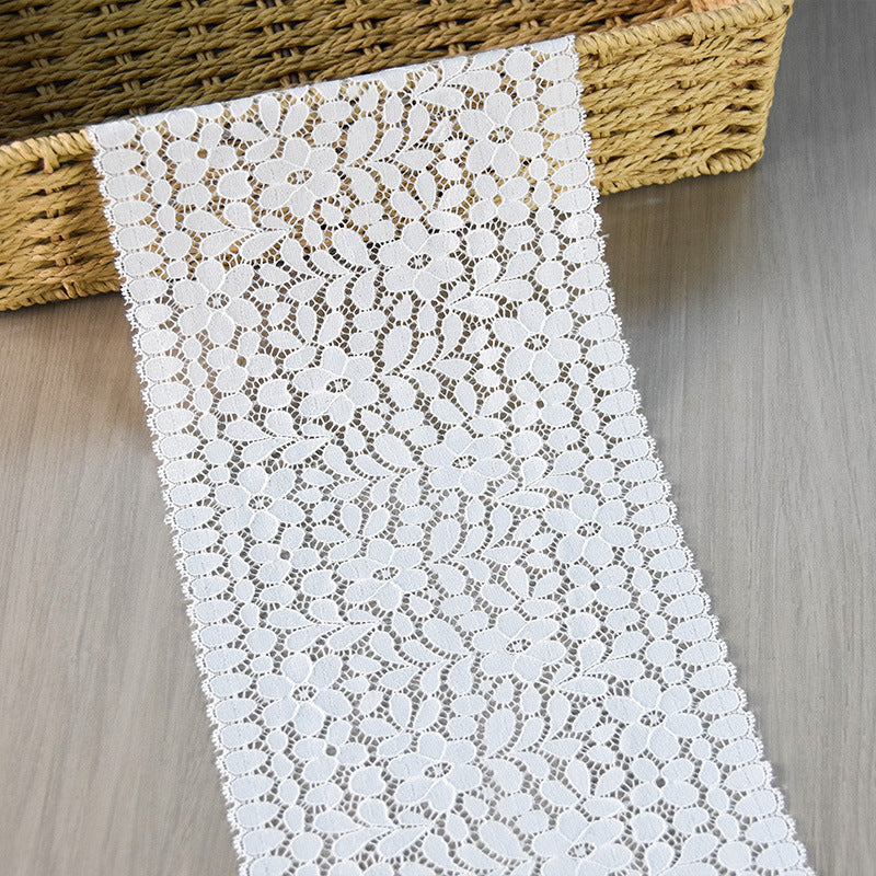 Picot-Edge Stretch Lace Trim 18 cm — fabric photo 3