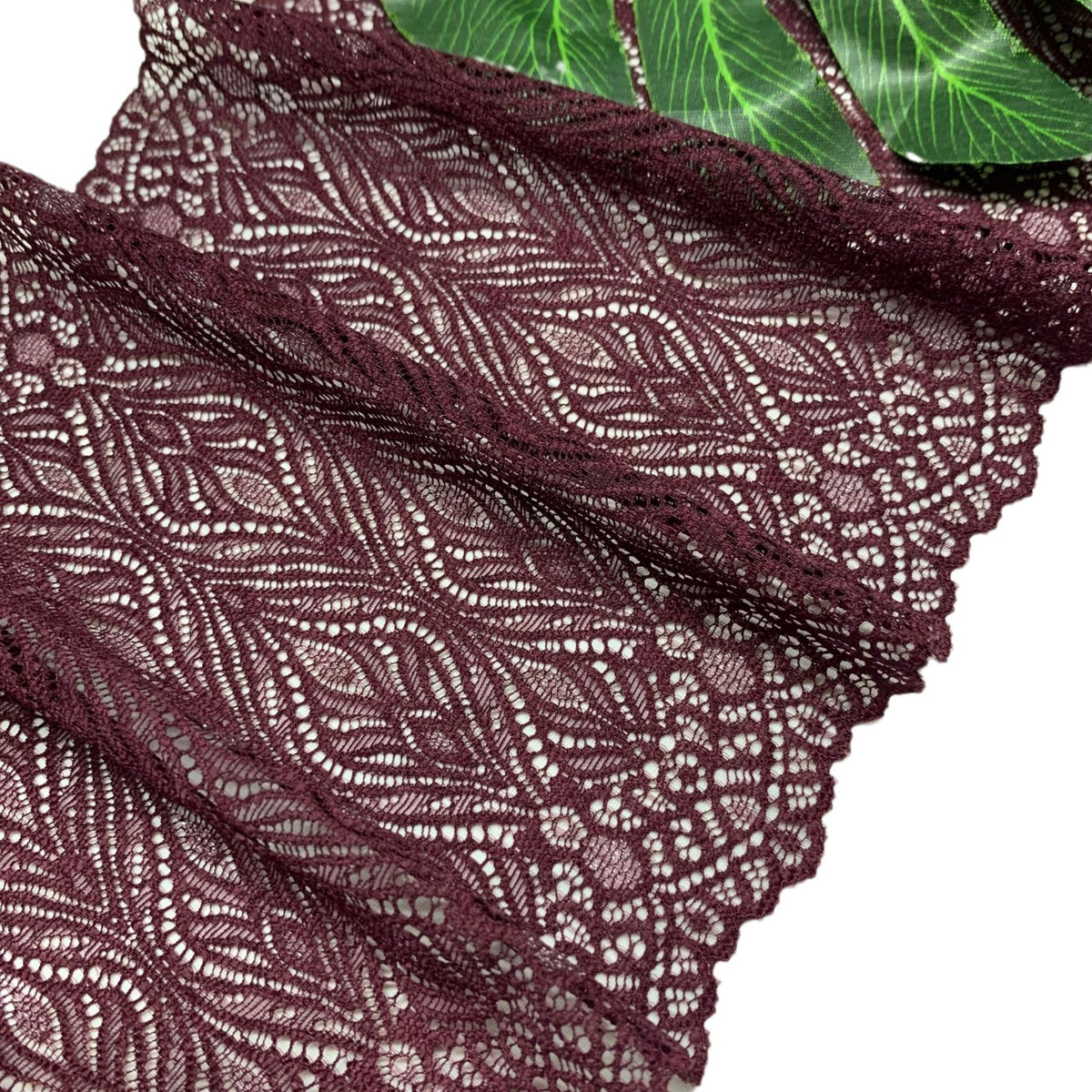 Leaf Stretch Nylon-Spandex Lace Trim 18 cm — fabric photo 4