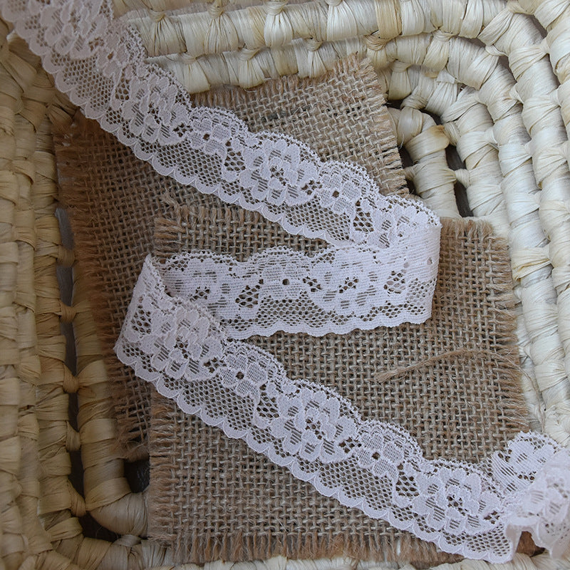 Small Floral Single-Scallop Lace Trim — fabric photo 3