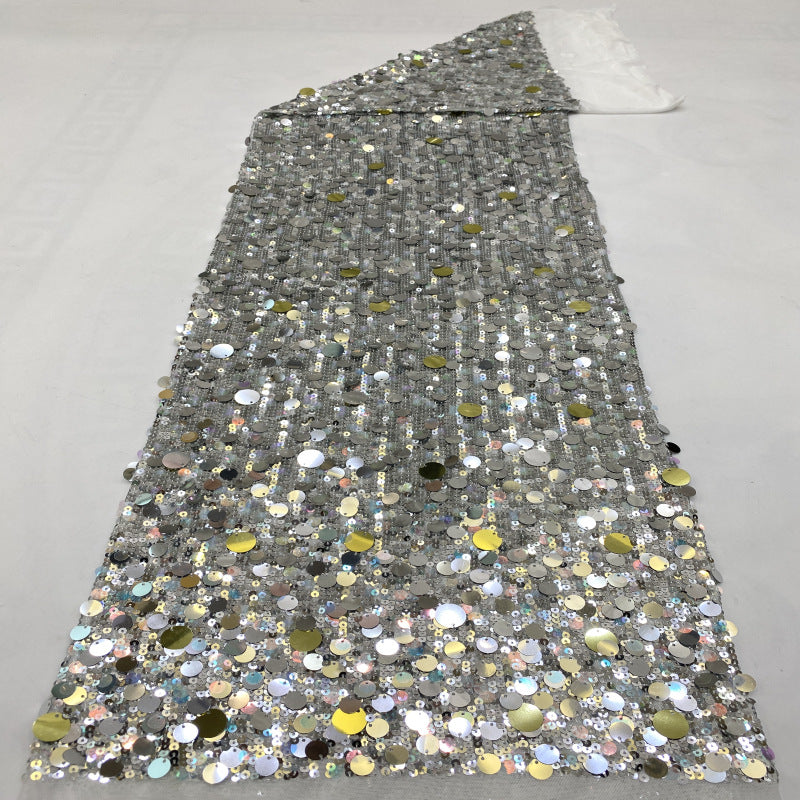 Elastic Mesh with Mixed-Size Sequins