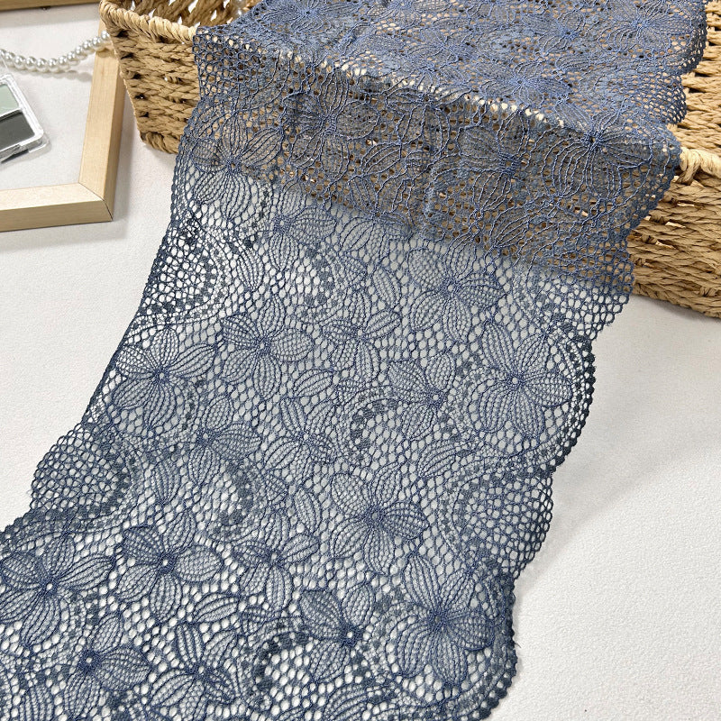 Ditsy Floral Wide Stretch Nylon-Spandex Lace Trim 23 cm — fabric photo 3